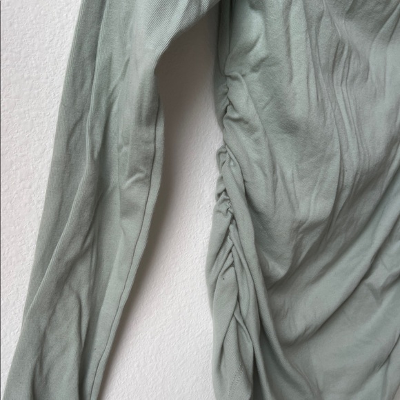 Wild Fable Light Green Ruched Blouse - Picture 4 of 5
